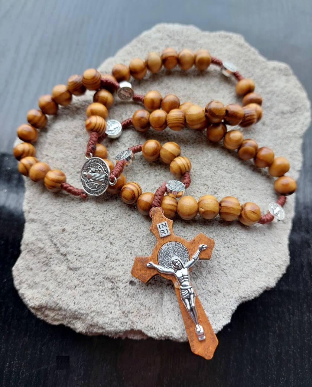 Чотки православні дерев'яні з металевими вставками і хрестом Ісус Святий Бенедикт (250209) - фото 3 Чотки православні дерев'яні з металевими вставками і хрестом Ісус Святий Бенедикт (250209) - фото 3