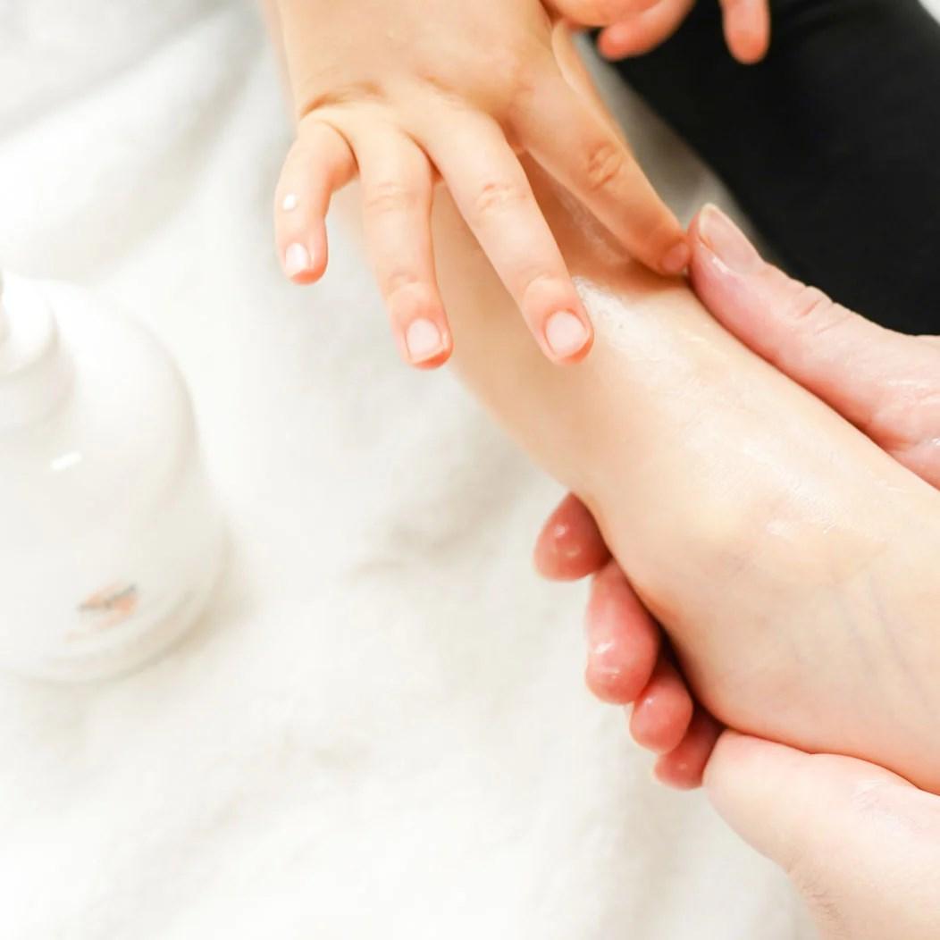 Лосьйон для тіла Spa Treatment Mama&Baby Milky Lotion для мами та дитини 300 мл - фото 2 Лосьйон для тіла Spa Treatment Mama&Baby Milky Lotion для мами та дитини 300 мл - фото 2