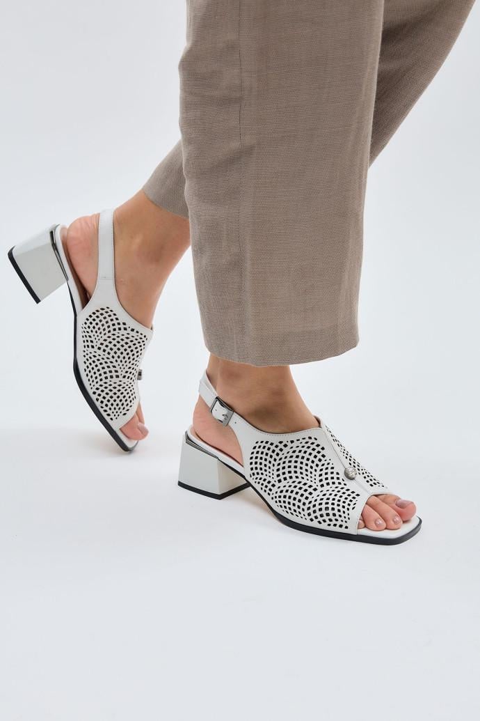 Босоножки женские LONZA кожаные р. 39 Белый (197379) - фото 2 Босоножки женские LONZA кожаные р. 39 Белый (197379) - фото 2