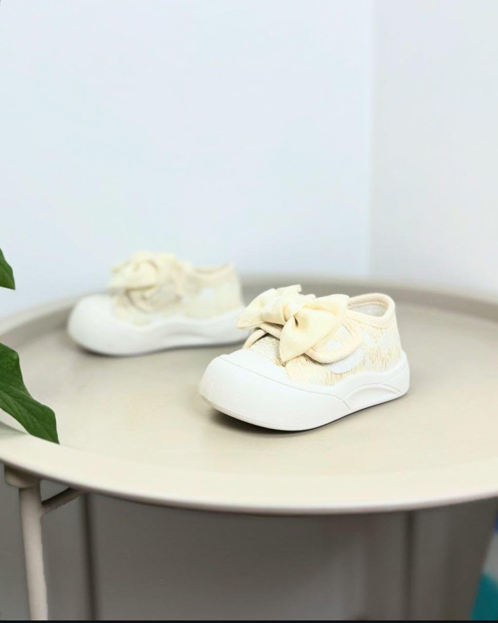 Кросівки дитячі р. 19 Бежевий (1403) Кросівки дитячі р. 19 Бежевий (1403)