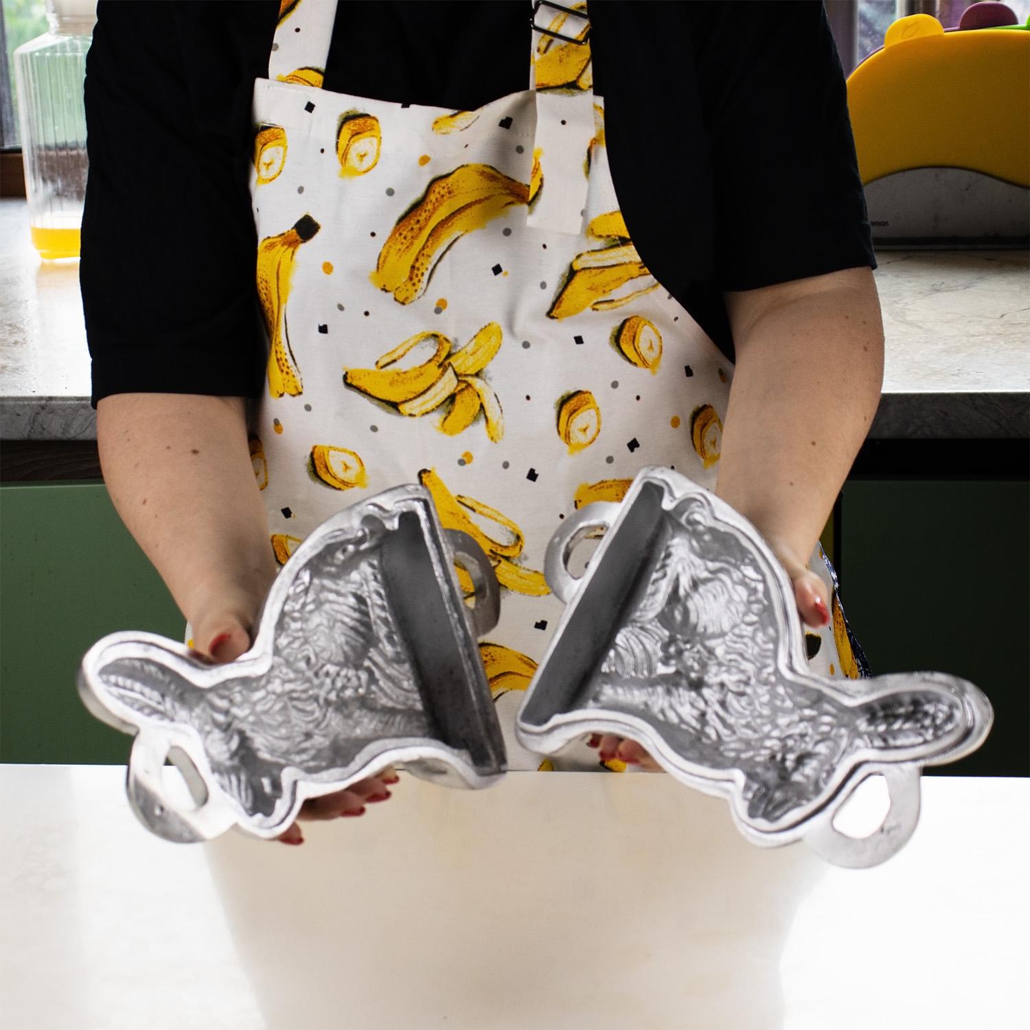 Форма алюминиевая Зайчик для выпекания праздничного цельного кекса 30х17х8,5 см (85019) - фото 3 Форма алюминиевая Зайчик для выпекания праздничного цельного кекса 30х17х8,5 см (85019) - фото 3