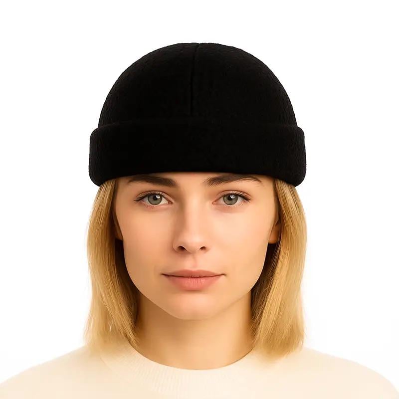 Кепка женская флисовая с регулировкой Черный