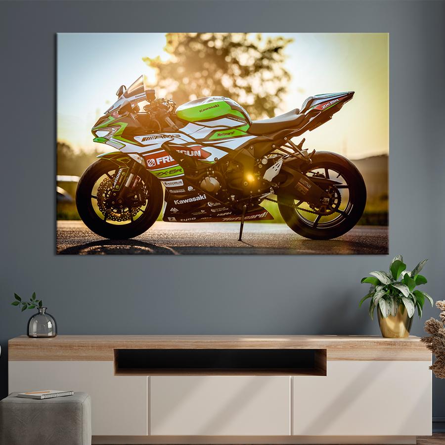 Картина Автомобиль Мотобайк Kawasaki Ninja на фоне рассвета 120x80 см (A1200-1)