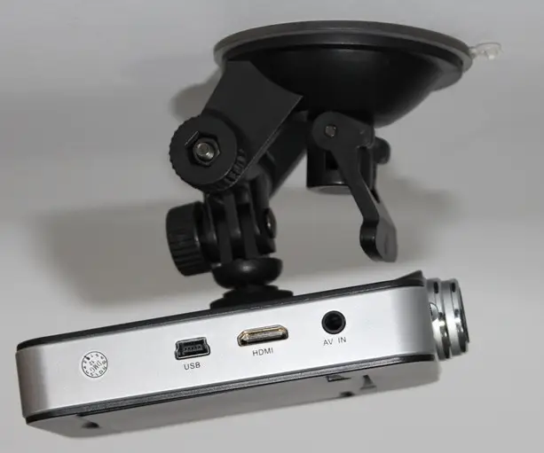 Видеорегистратор 720р в машину с камерами (hd 1080 H1) - фото 4 Видеорегистратор 720р в машину с камерами (hd 1080 H1) - фото 4