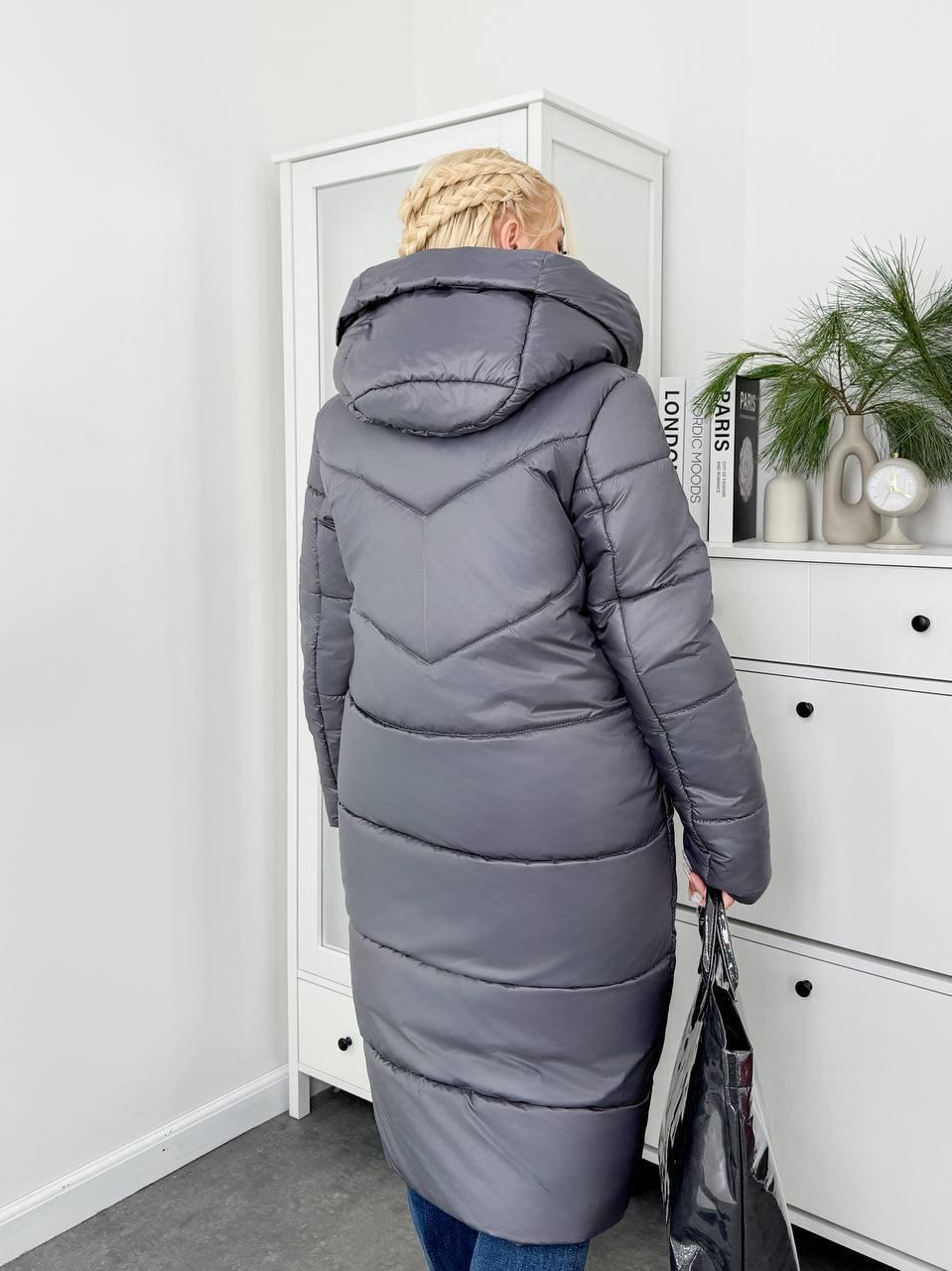 Пуховик жіночий зимовий подовжений до -20°С батал 4XL-5XL Графіт (OV-1099GR-4XL-5XL) - фото 7 Пуховик жіночий зимовий подовжений до -20°С батал 4XL-5XL Графіт (OV-1099GR-4XL-5XL) - фото 7