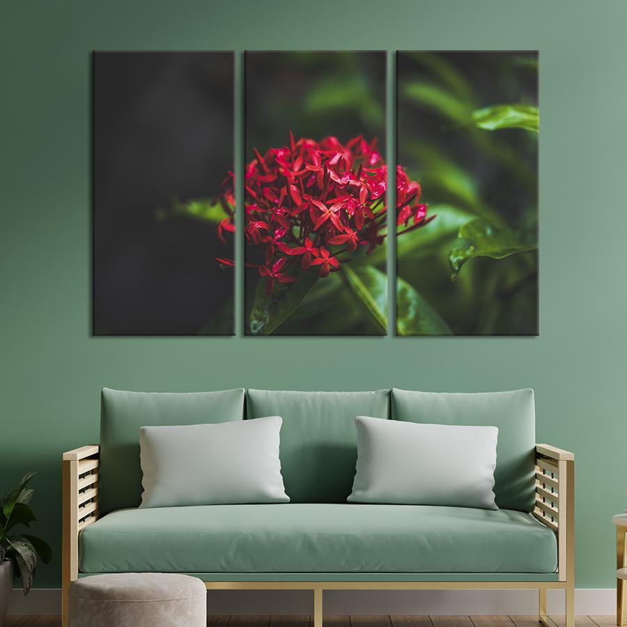Картина на холсте триптих Необычный тропический цветок 78x48 см (913-31)