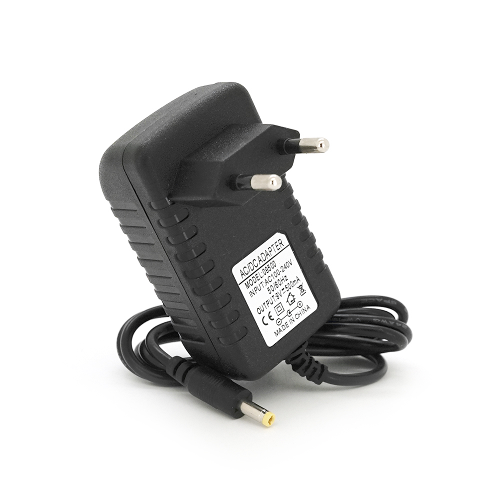 Адаптер живлення імпульсний VOLTRONIC Q50 для електроніки 9 В 0,5 А штекер 5,5 х2,5 мм Білий (25340)