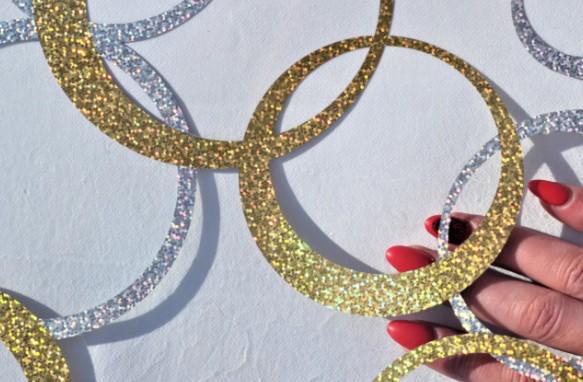 Мягкое стекло лазер Oncu Grup 800 мкм 80х80 см Прозрачно-золотой (4070-G) - фото 4 Мягкое стекло лазер Oncu Grup 800 мкм 80х80 см Прозрачно-золотой (4070-G) - фото 4