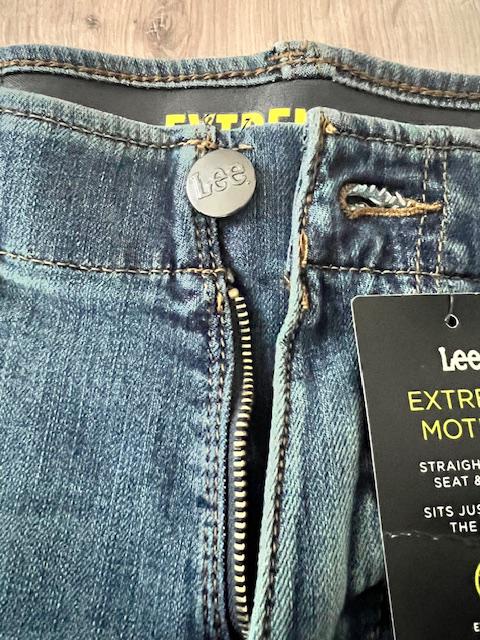 Джинси чоловічі LEE р. 33/32 Blue Prodigy (30166103) - фото 11 Джинси чоловічі LEE р. 33/32 Blue Prodigy (30166103) - фото 11