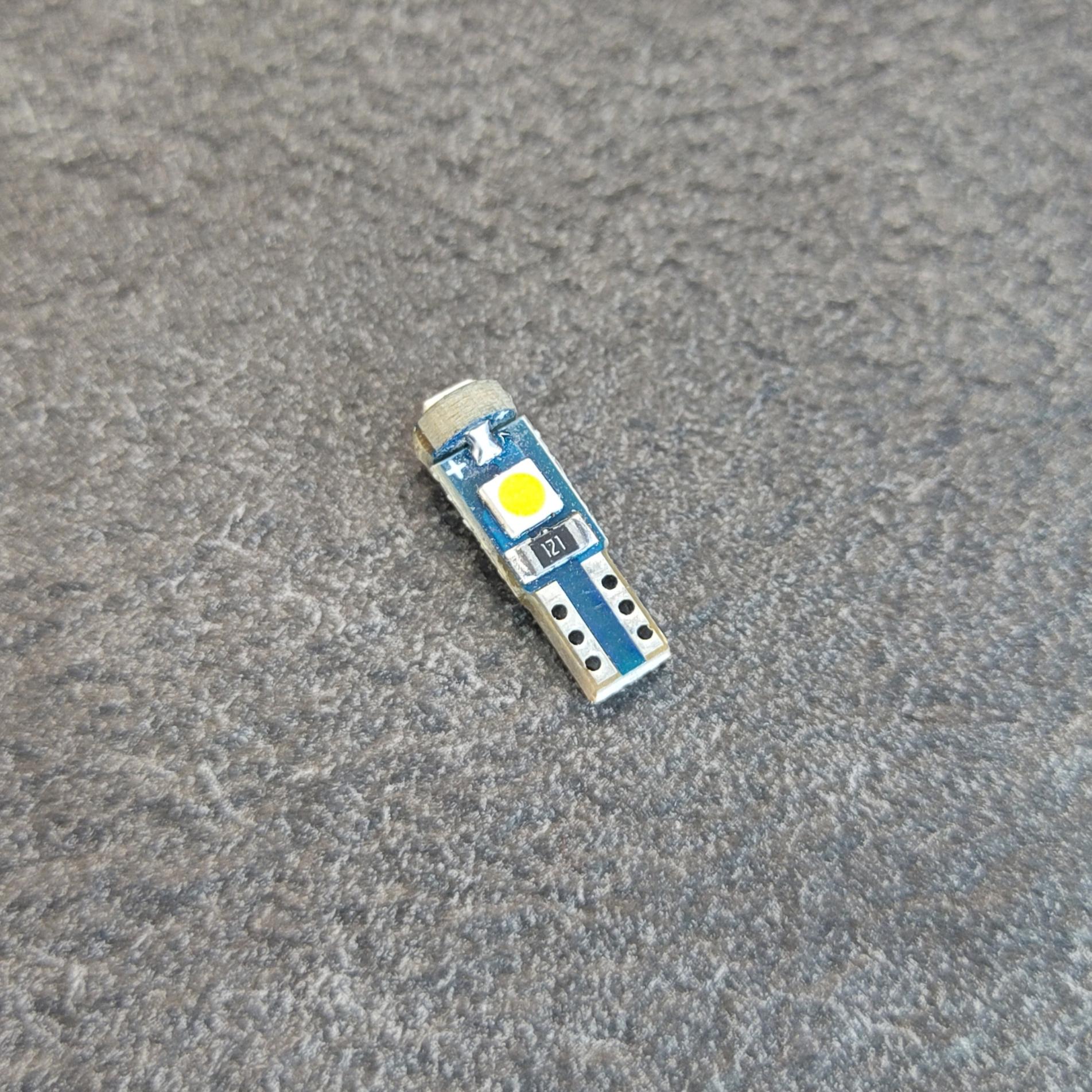 Автолампа T5 WY2,3W 3SMD 3030 LED Желтый (519STORE3) - фото 2 Автолампа T5 WY2,3W 3SMD 3030 LED Желтый (519STORE3) - фото 2