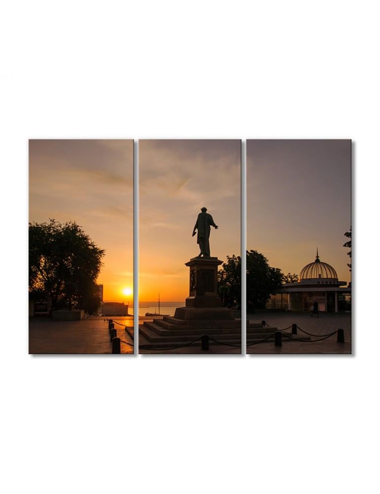 Картина модульная Памятник Дюку де Ришелье на рассвете 3 модуля 80x120 см