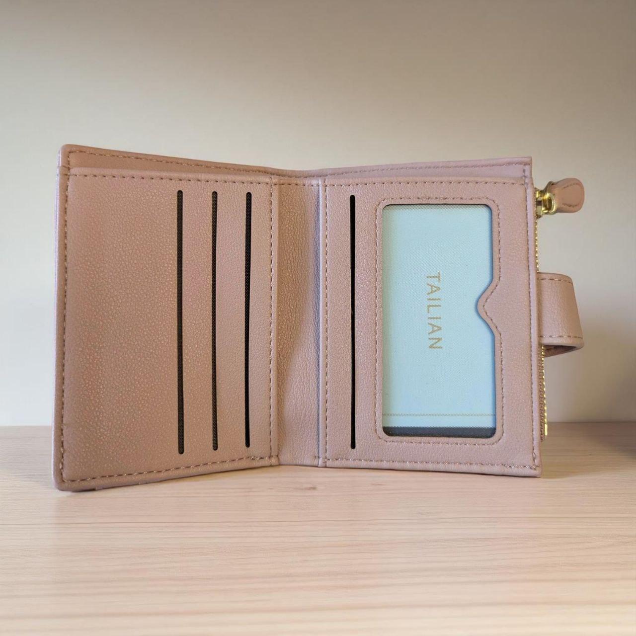 Гаманець жіночий на кнопці з монетницею на змійці Tailian 11х9 см Рожевий (Т-2047-011) - фото 3 Гаманець жіночий на кнопці з монетницею на змійці Tailian 11х9 см Рожевий (Т-2047-011) - фото 3