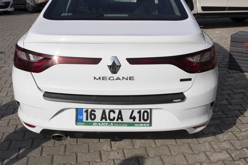 Накладка на задний бампер EuroCap Sedan ABS для Renault Megane IV 2016 года - фото 5