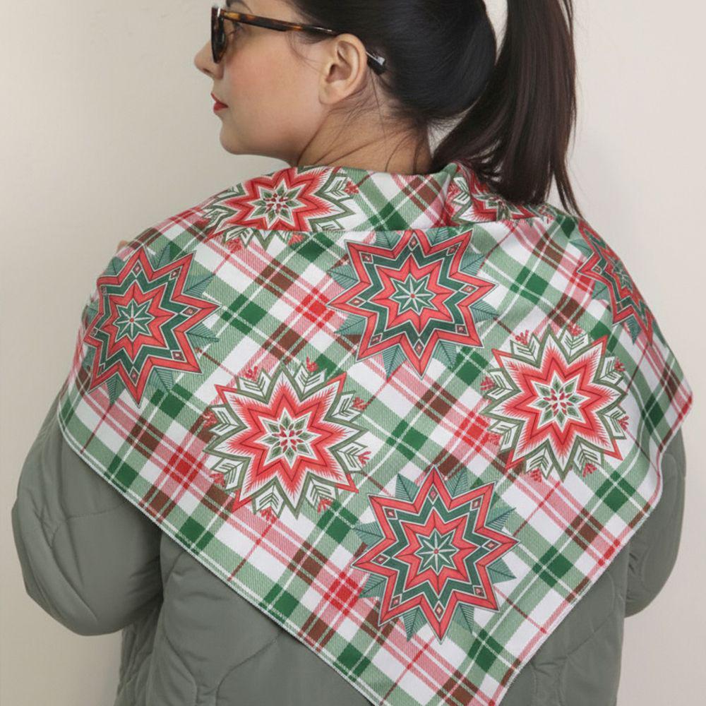 Платок шелковый Presentville Армани с принтом Красно-зеленые звезды 68х68 см (HUST_26NY007)