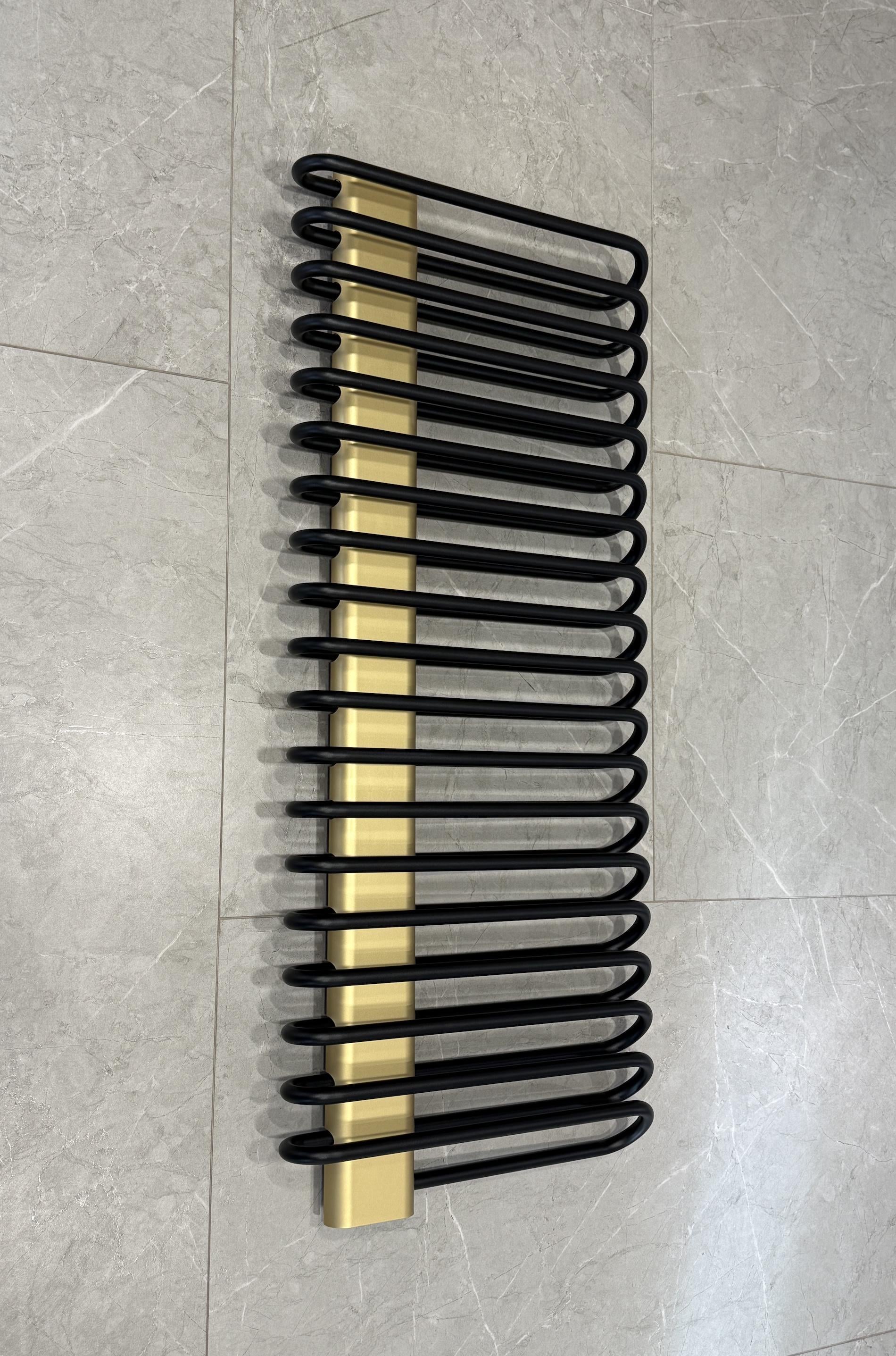 Полотенцесушитель водяной Terma Michelle 1200x500 мм Heban/Brass (851)