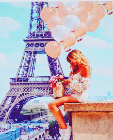 Алмазна мозаїка Дівчина в Парижі на полотні з підрамником 40х50 см (GA74715)