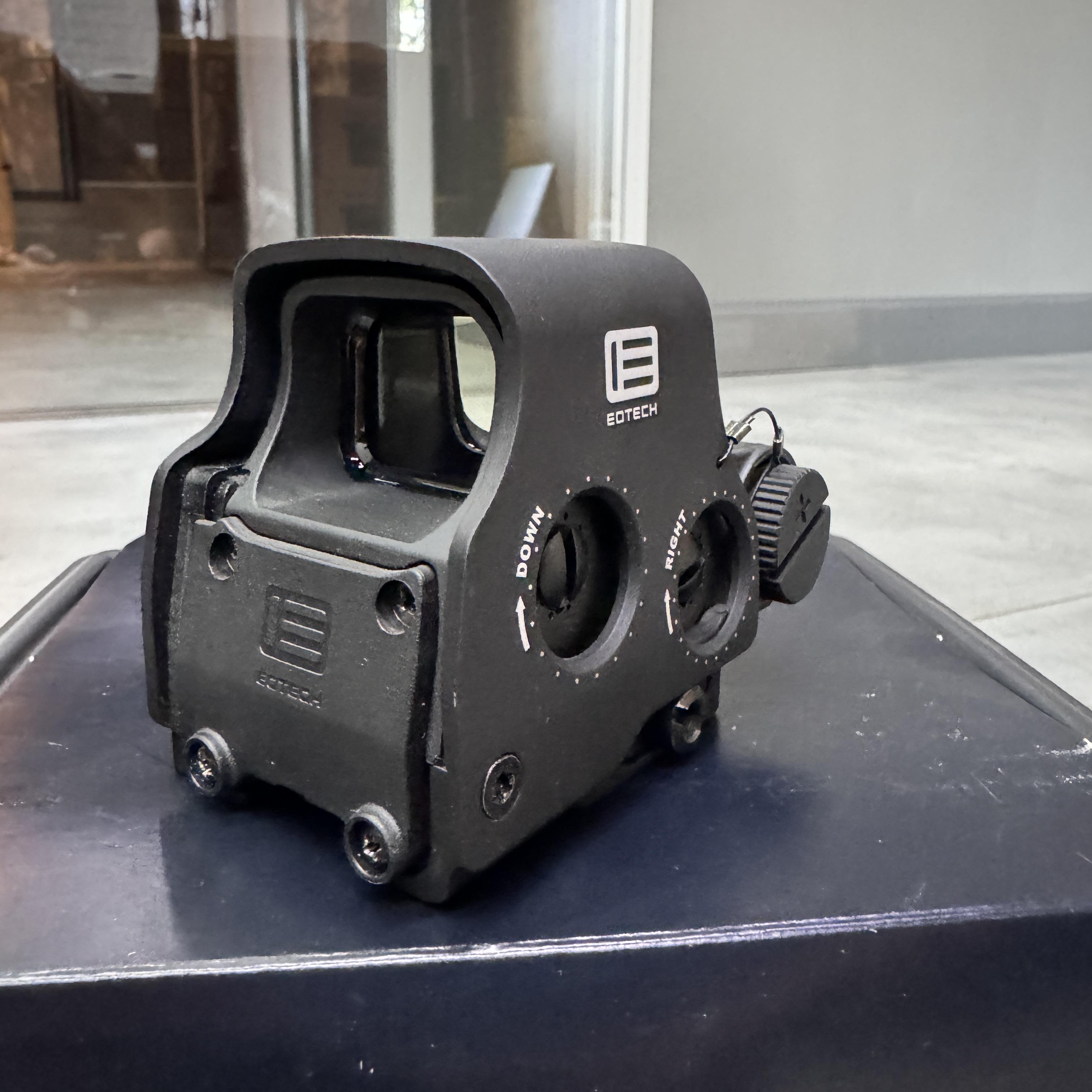 Приціл коліматорний EOTech EXPS2 голографічний коло 68 МОА з точкою 1 МОА з ударостійким кейсом (242095) - фото 5