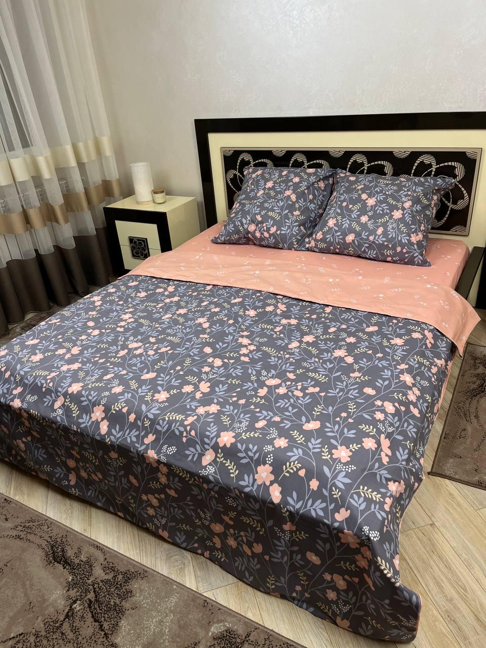 Комплект постельного белья Цветы простынь на резинке евро 180x200х20/50х70 см Синий (13749106)