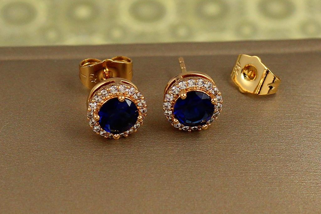 Серьги гвоздики Xuping Jewelry аминь окантовка синие фианиты 9 мм Золотистый (34204804)