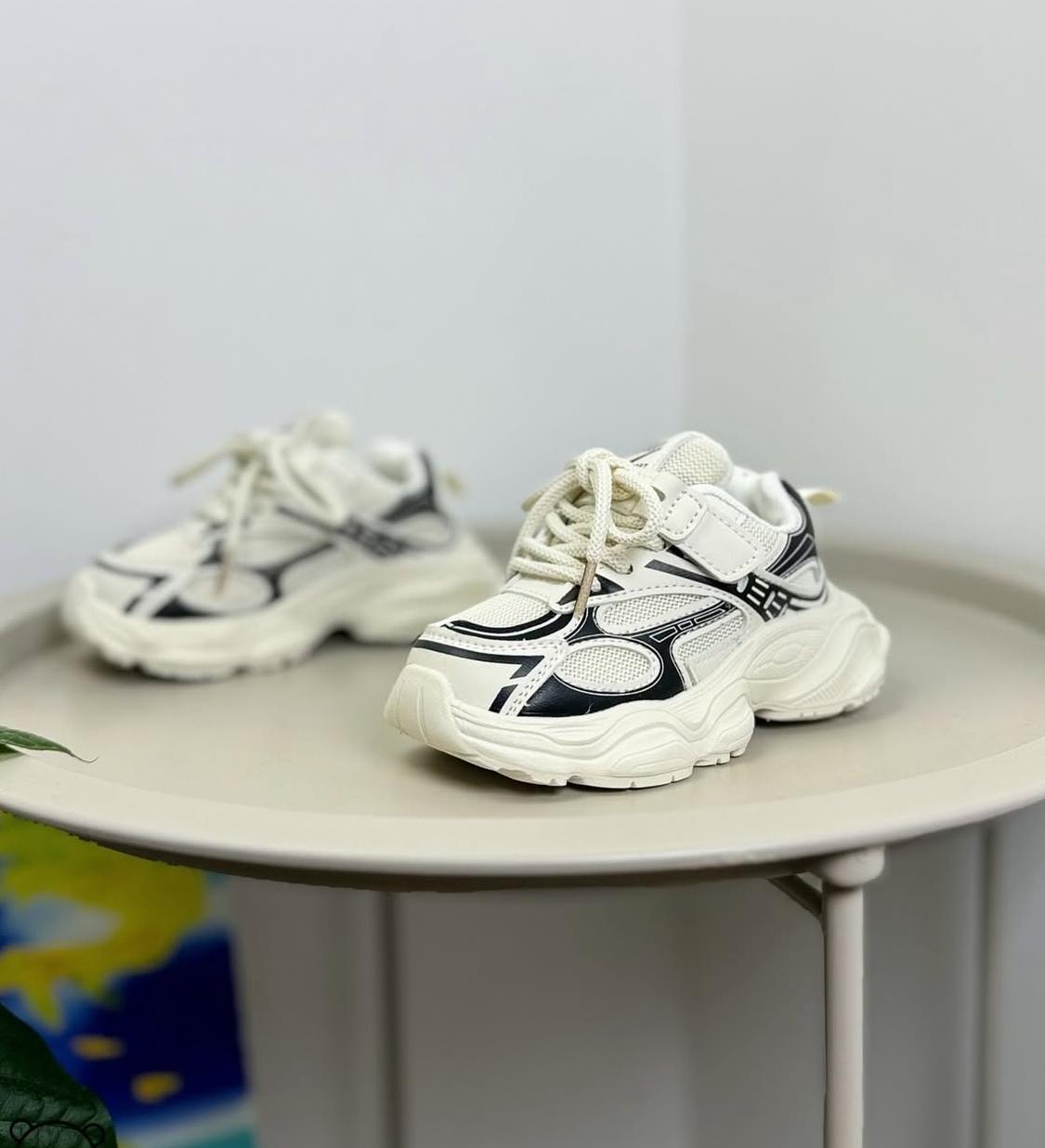 Кросівки дитячі р. 29 Білий (1329) Кросівки дитячі р. 29 Білий (1329)