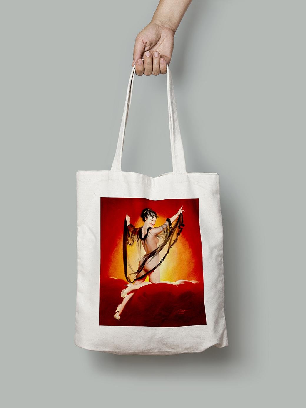 Эко-сумка шопер Очаровательная брюнетка в стиле пин-ап в свете костра 1994 г. Дональд Раст
