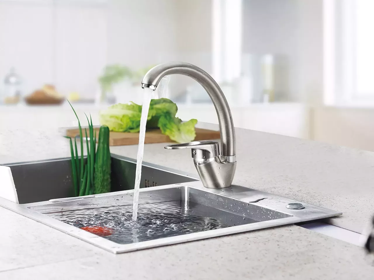 Змішувач для кухні Wezer YUB4-181 нержавіюча сталь Satin (SQ-1036626) - фото 2 Змішувач для кухні Wezer YUB4-181 нержавіюча сталь Satin (SQ-1036626) - фото 2