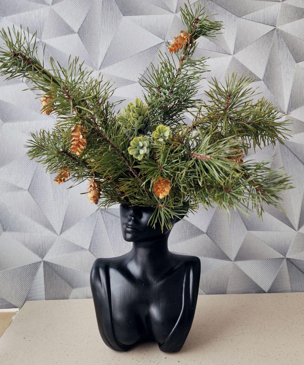 Ваза-кашпо Жіночий бюст з гіпсу ручної роботи Чорний