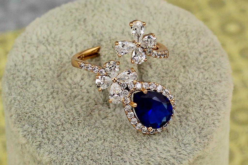 Кольцо Xuping Jewelry Марсель с синим камнем раздвижное р. 18 Золотистый