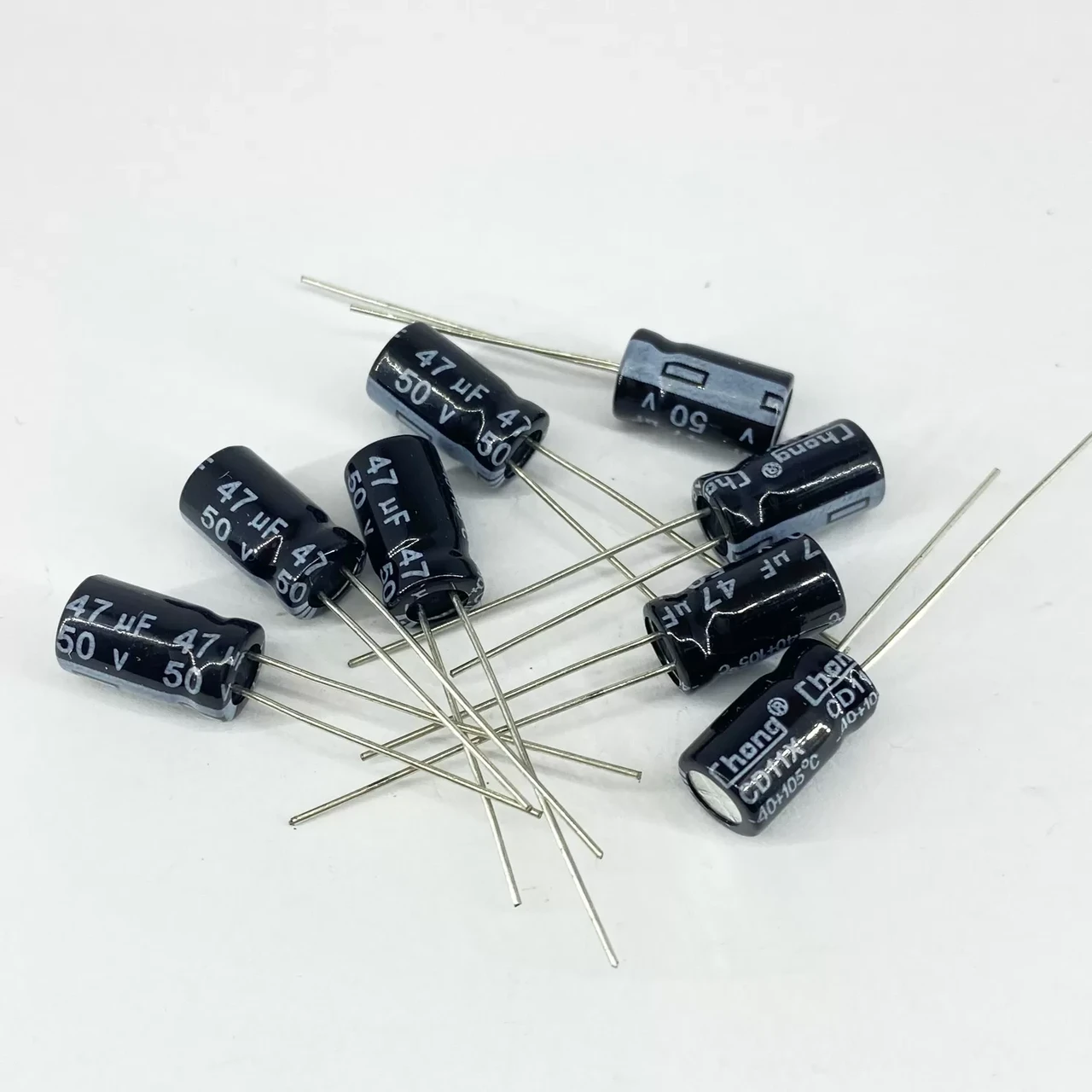 Електролітичні конденсатори ChongX 47 мкф 50V 6x11 мм 105 °C (1956440976)