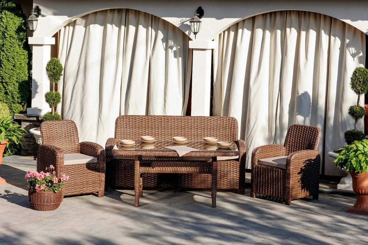 Комплект садових меблів Амелія на металевому каркасі зі штучного ротанга стіл/диван/крісла Бежевий (CNT00008603)