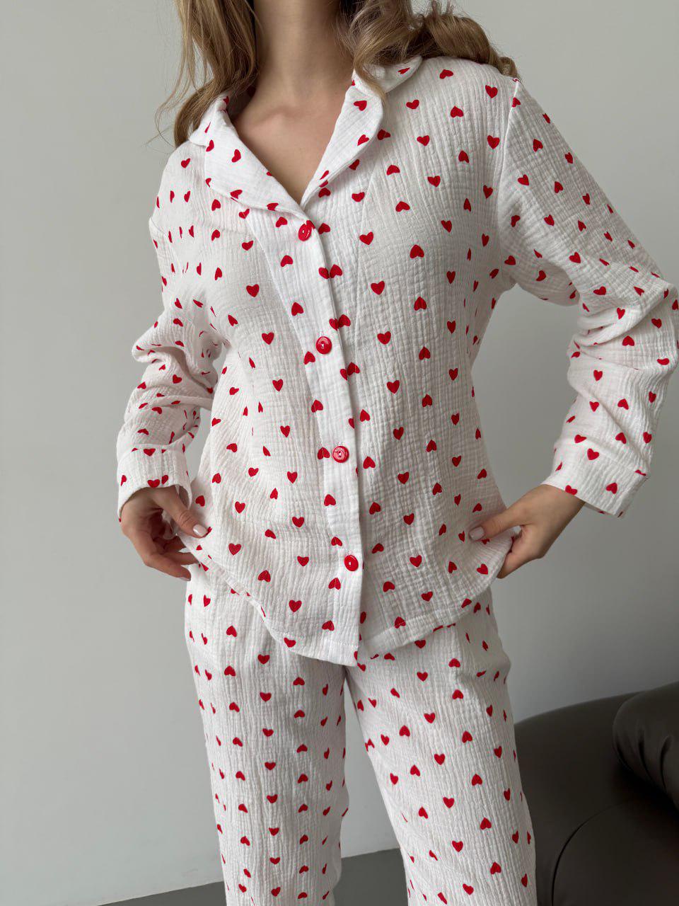 Пижама женская из муслина Красные сердечки брюки/рубашка XL (M252P) - фото 4 Пижама женская из муслина Красные сердечки брюки/рубашка XL (M252P) - фото 4