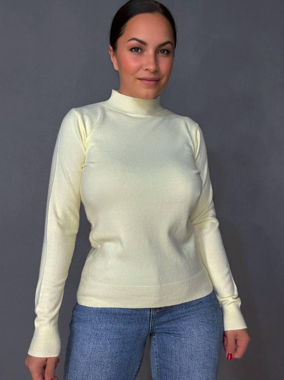 Светр жіночий A-N 106 водолазка гольф з коміром стійкою базовий OS Жовтий (5410) - фото 1 Светр жіночий A-N 106 водолазка гольф з коміром стійкою базовий OS Жовтий (5410) - фото 1