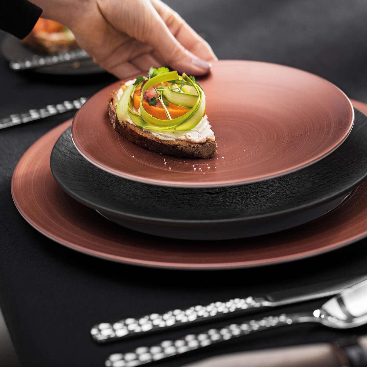 Набор тарелок Villeroy & Boch Manufacture Rock Glow для завтрака 6 предметов Ø 21 см (1042622651) - фото 4