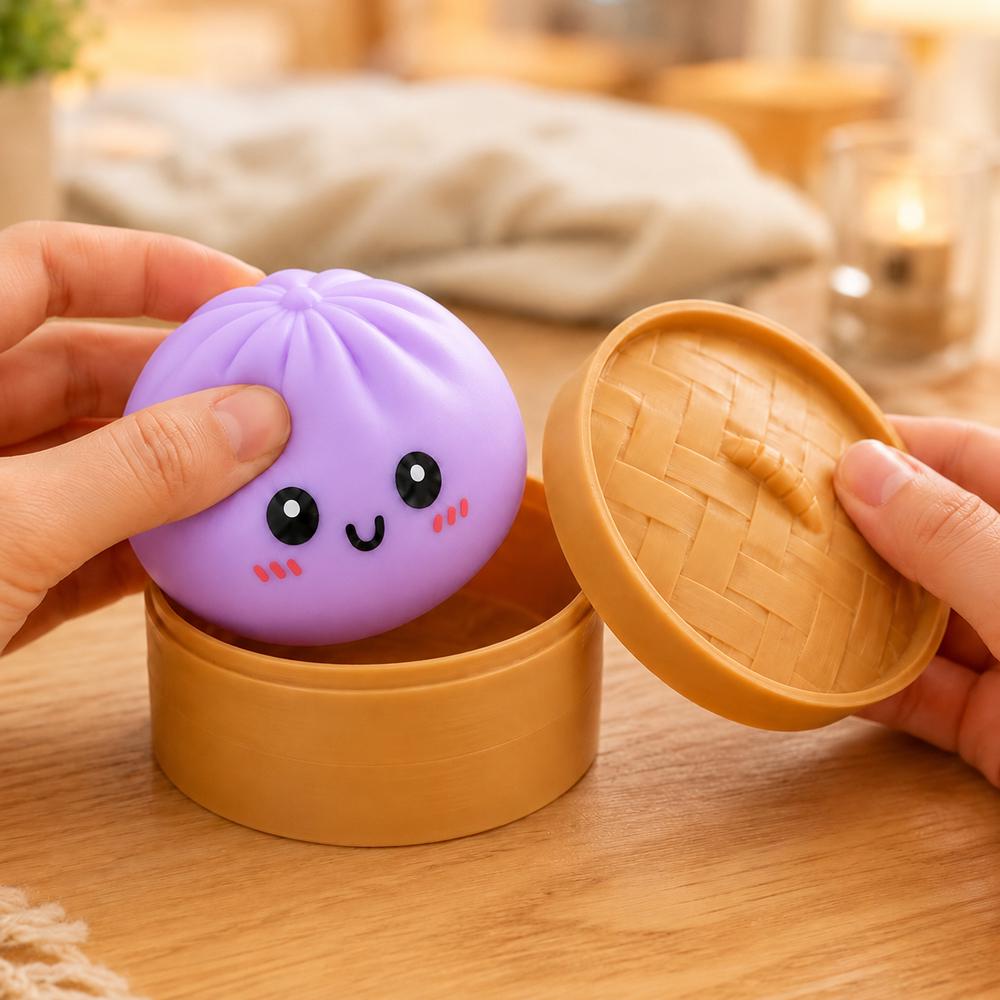Антистресс-игрушка Bun Rainbow Mystery Squishy Dumpling Пельмень 10 см Фиолетовый