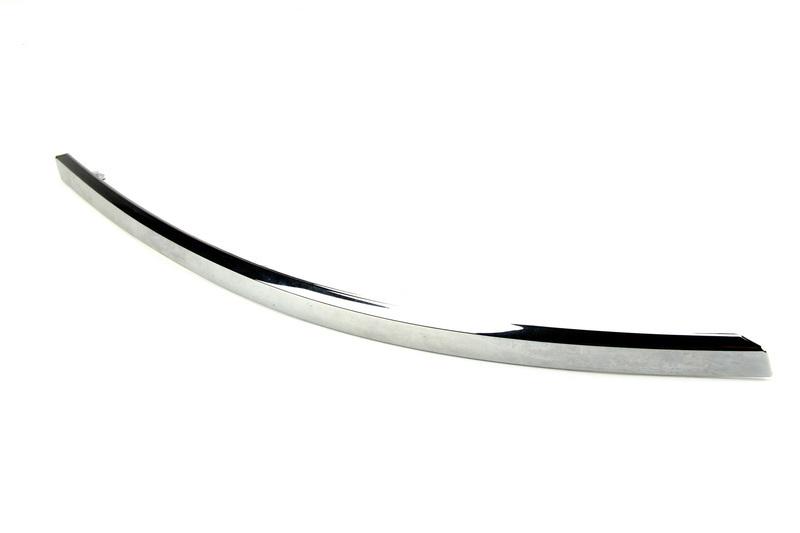 Молдинг переднего бампера AVTM Audi A6 C6 05-08 правый 181204914 Хром