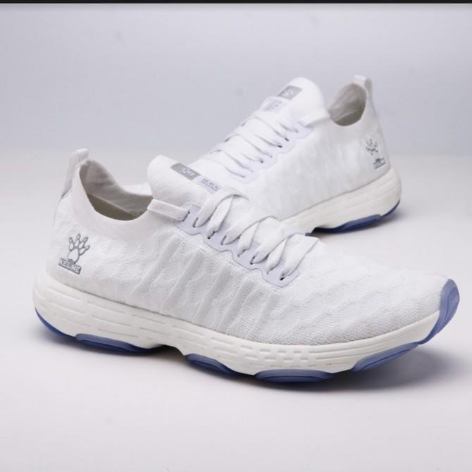 Кросівки KELME жіночі CITY 66832502.9100 р. 37