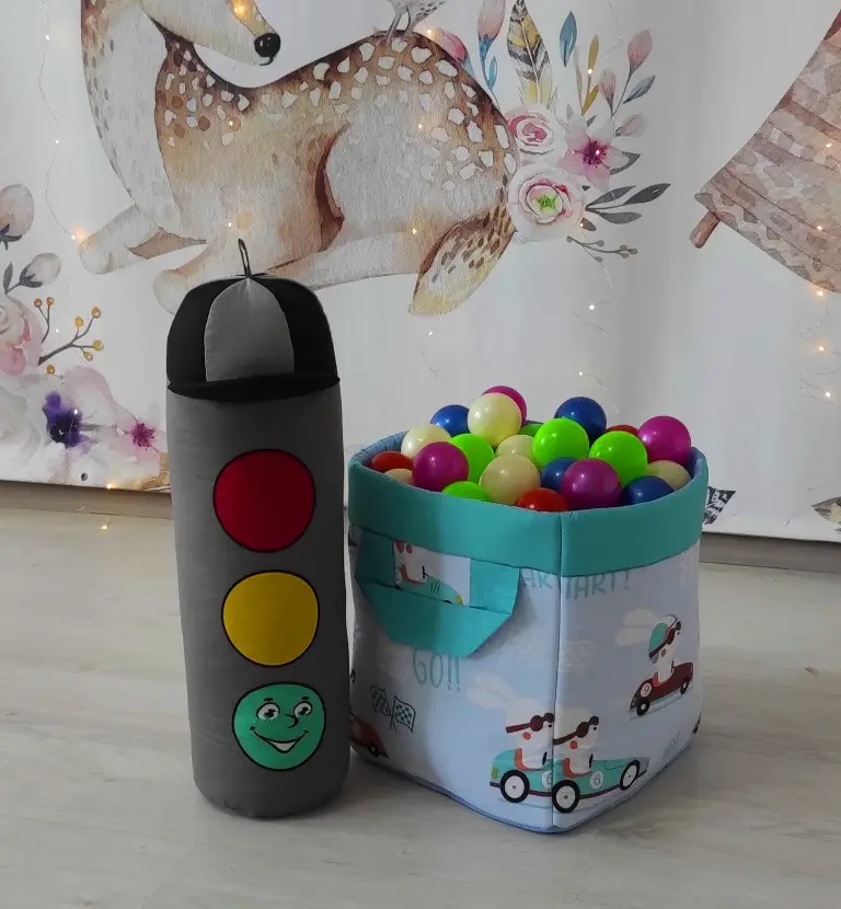 Корзина для игрушек Веселая квадратная гонка 40х32 см