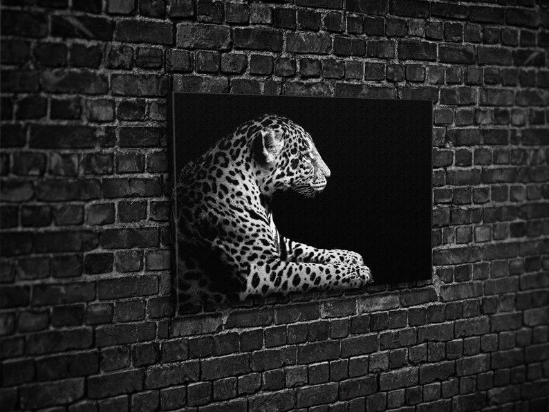 Картина для интерьера Леопард в профиль 80x54 см (575)