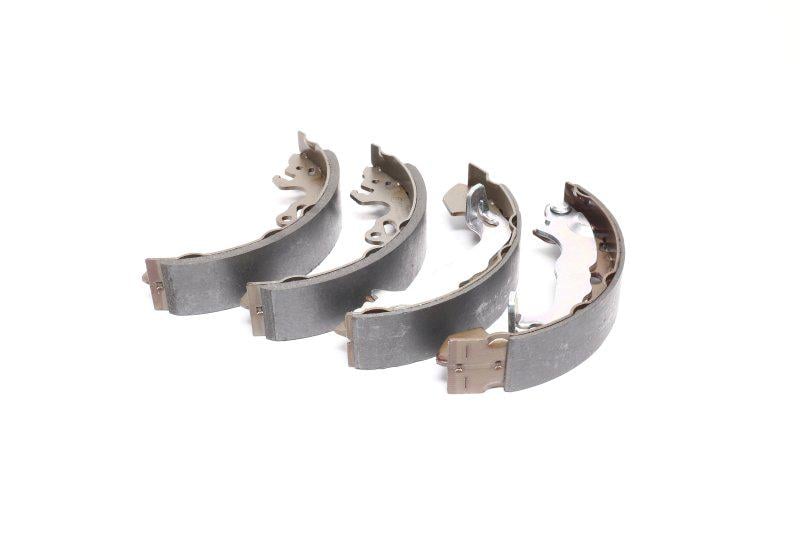 Колодки тормозные барабанные Ford Focus задние (LPR 07380)