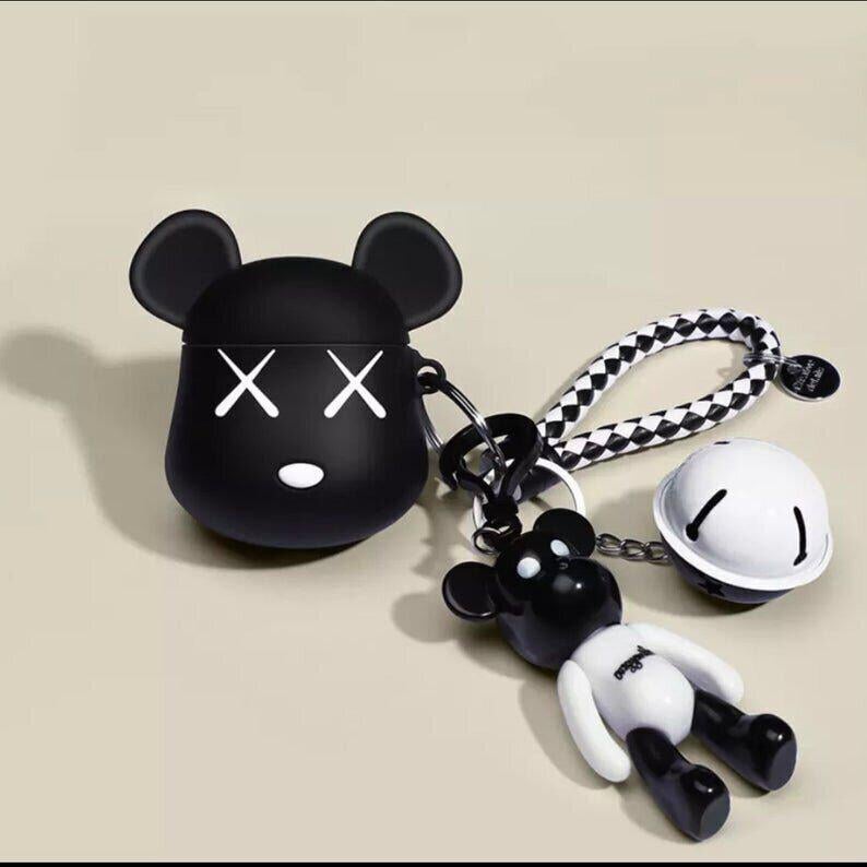Чехол для Airpods 1/2 Bearbrick Kaws с брелоком Bear Черный