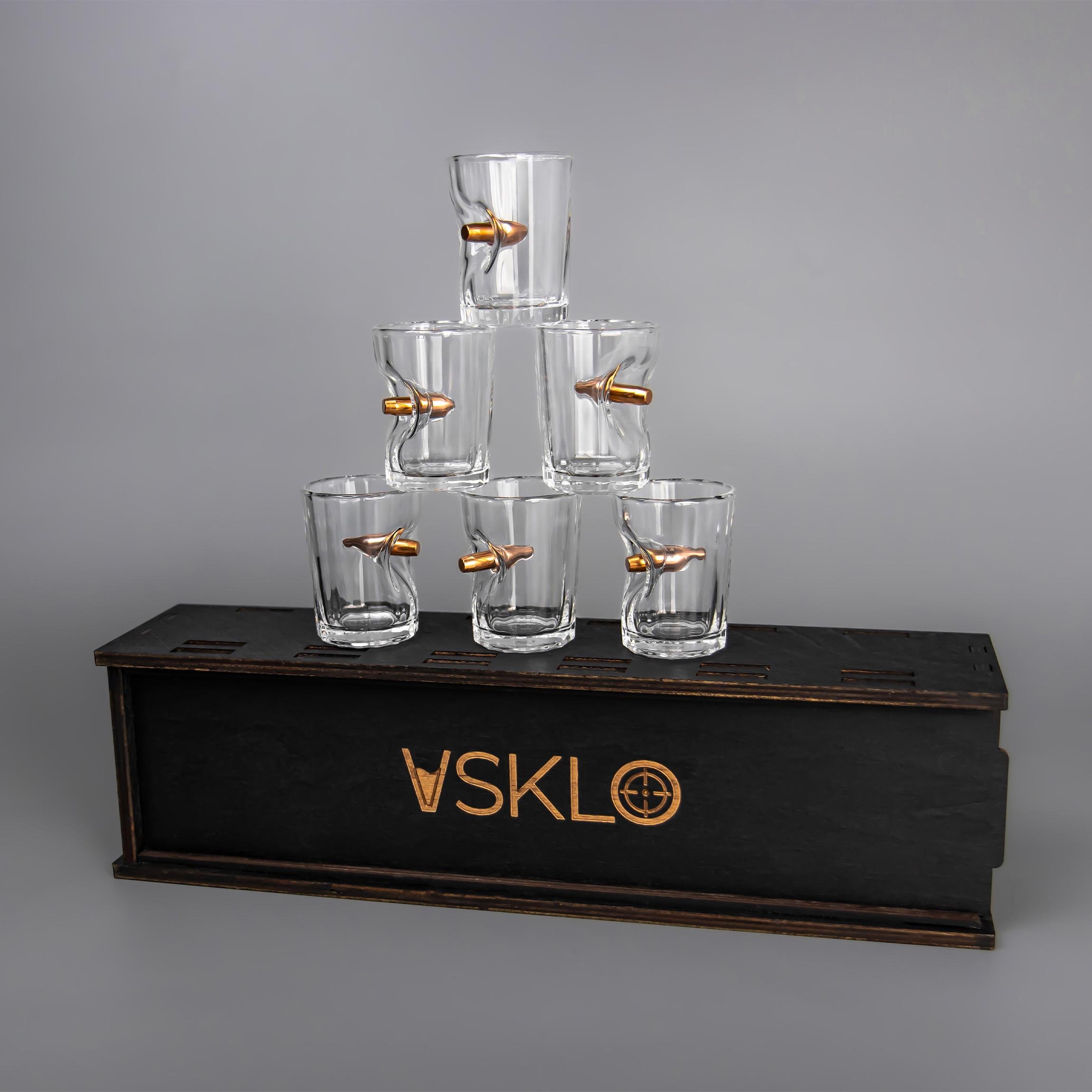 Набор граненых рюмок с шарами на подставке (26294163)