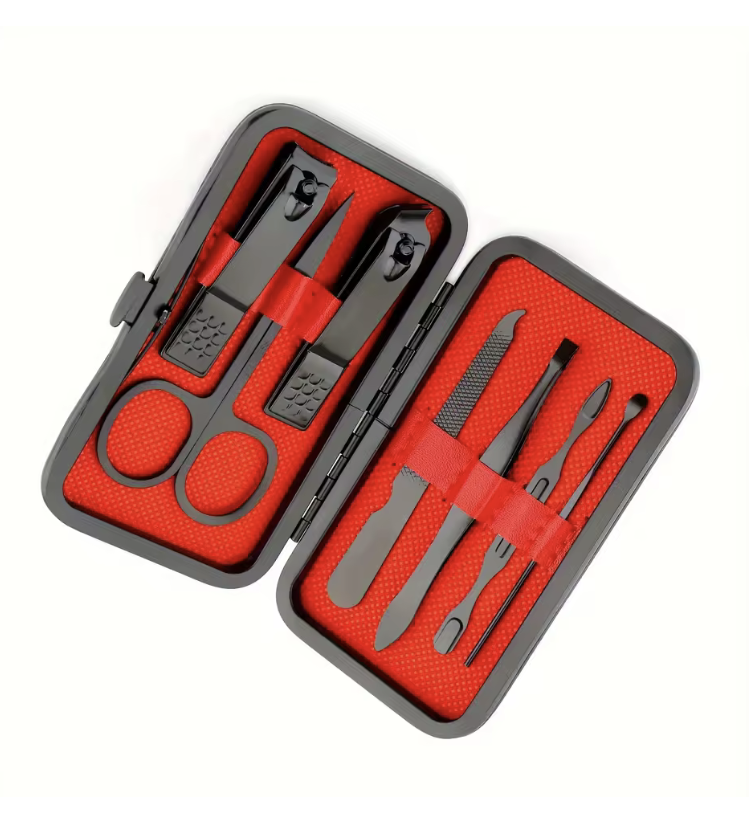 Набір для манікюру/педикюру 7в1 в футлярі Чорний матовий (29468587) Набір для манікюру/педикюру 7в1 в футлярі Чорний матовий (29468587)