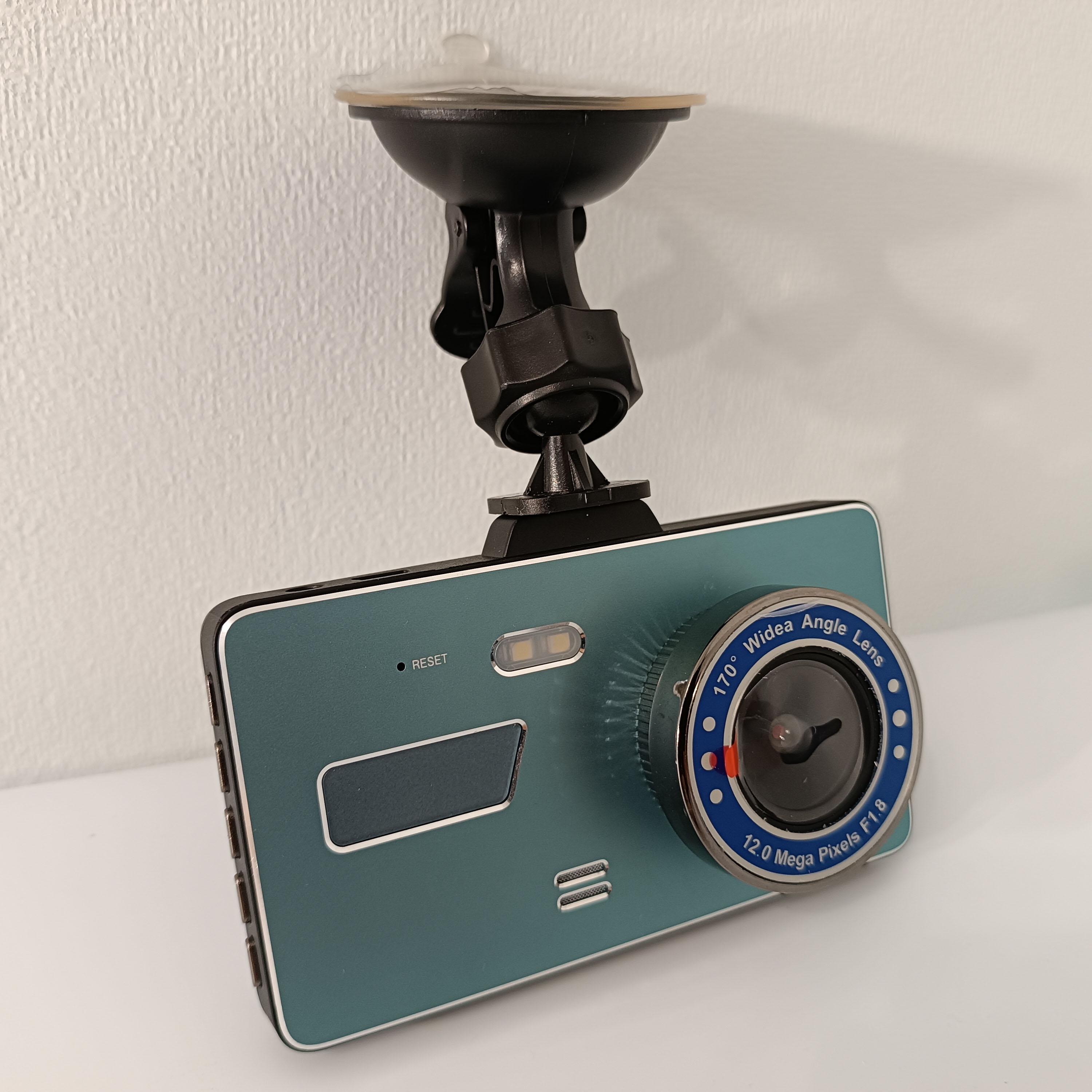 Видеорегистратор Dual Lens с дисплеем 4" на 2 камеры (01049)