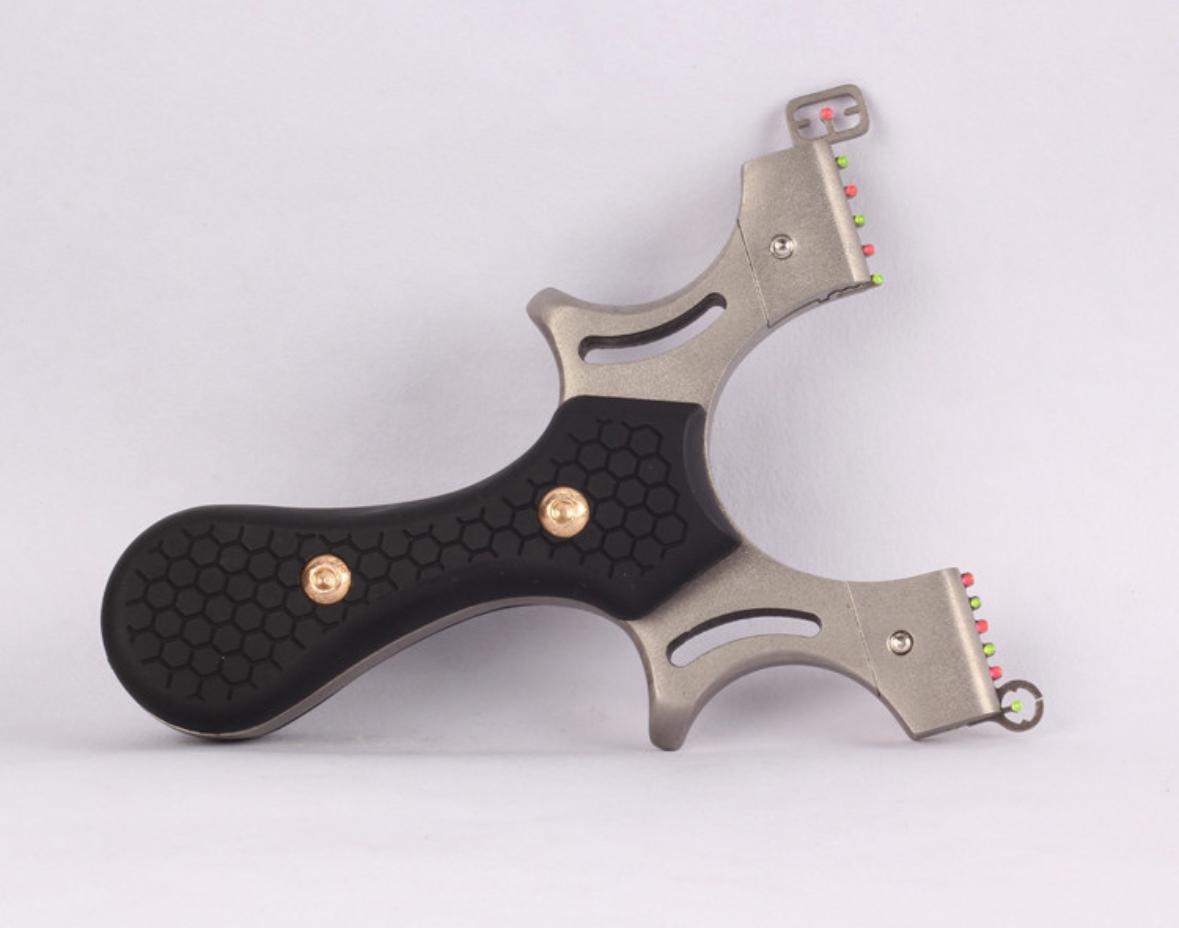 Рогатка металева спортивна SFU Hexa Sight Pro із прицілом та рівнем для полювання/риболовлі/спорту (0023) - фото 2 Рогатка металева спортивна SFU Hexa Sight Pro із прицілом та рівнем для полювання/риболовлі/спорту (0023) - фото 2