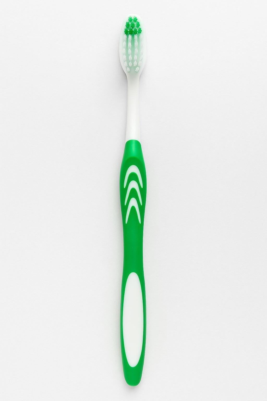 Зубная щетка 12 шт. 18,5 см (R100666)