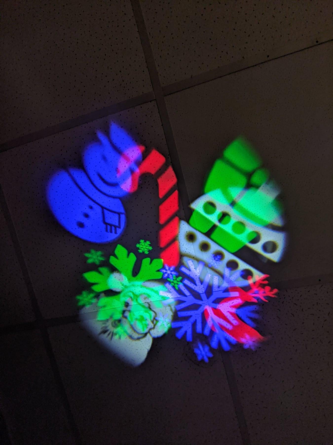 Новорічний лазерний проектор Project Light 12LED Patterns 4BLED Новорічний лазерний проектор Project Light 12LED Patterns 4BLED