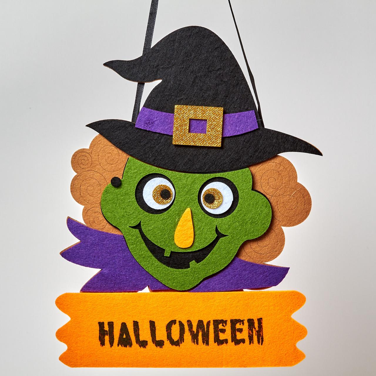 Подвеска на Хэллоуин Ведьма с надписью Halloween 30х21 см