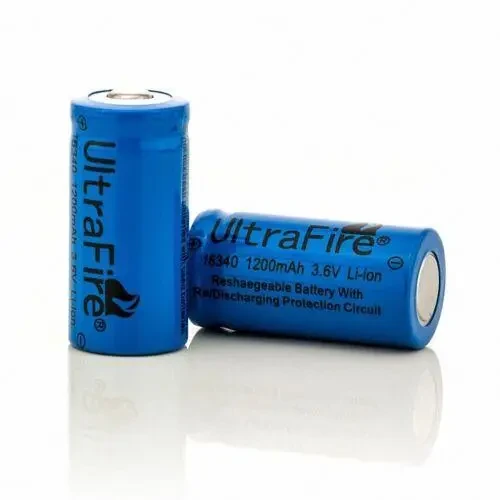 Комплект аккумуляторов CR123A CR123 LR123A 16340 Ultrafire 1200 mAh и зарядное устройство 4 шт. - фото 2