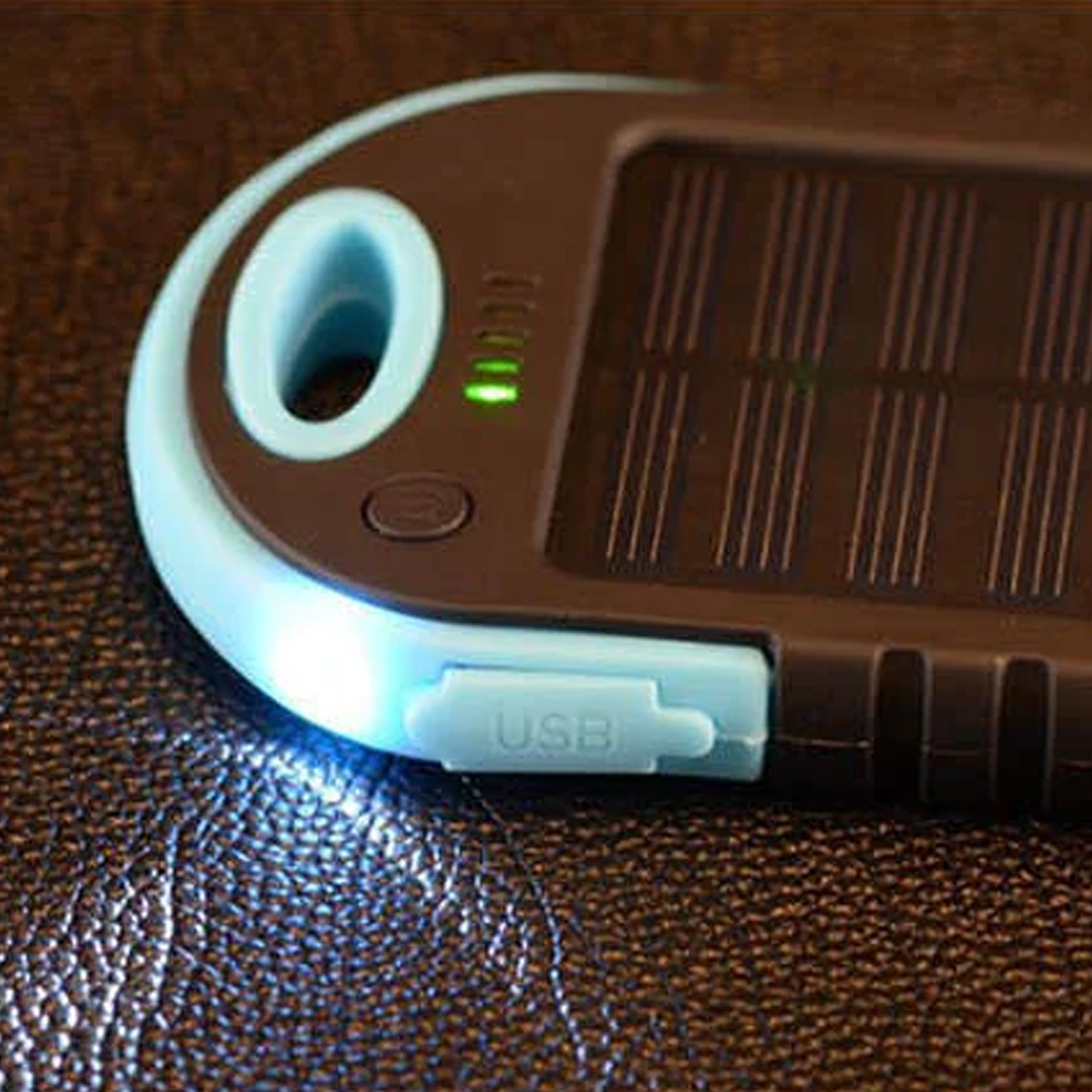 Повербанк 10000 mAh на сонячній батареї з LED ліхтариком Блакитний (7a37985e) - фото 4