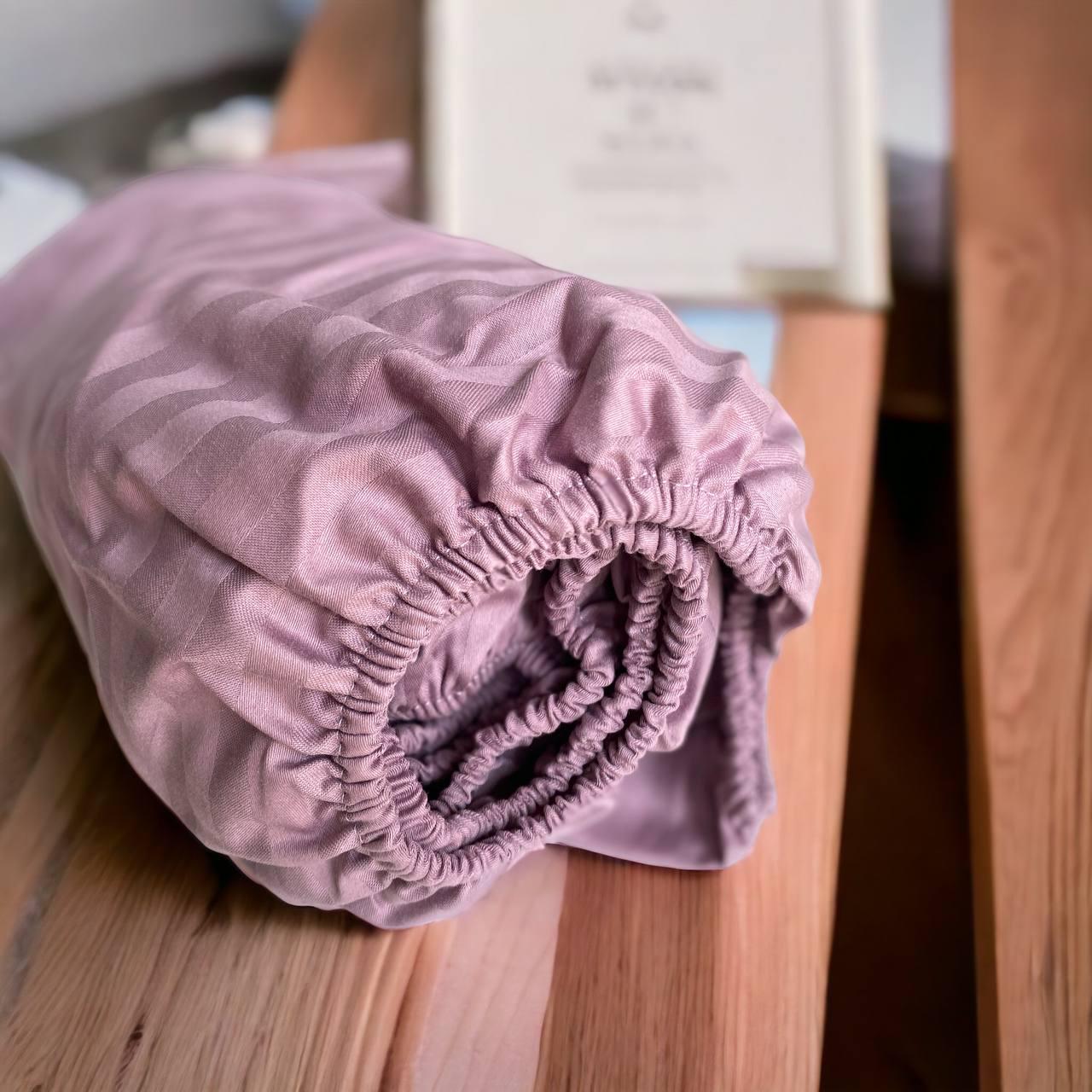 Простынь на резинке из страйп-сатина 200х180х20 см Розовый (58-67-п_р-р)